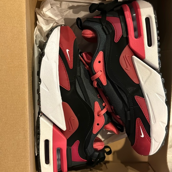 Nike Air Max Furyosa - Picture 4 of 7